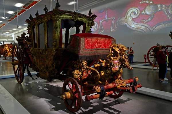 Exhibits Antique Carriages National Coach Museum Lisbon Portugal Museu Nacional — Stock Photo, Image