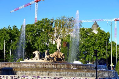 Neptün Çeşmesi (Fuente de Neptuno), İspanya 'nın Madrid kentindeki Canovas del Castillo meydanının merkezinde bulunan neoklasik bir anıt..
