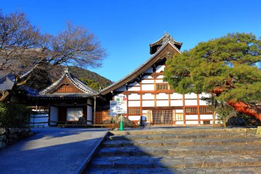 Tenryu-ji, Arashiyama, Susukinobabacho, Sagatenryuji, Ukyo Ward, Kyoto, Japonya 'daki saygıdeğer Zen tapınağı.