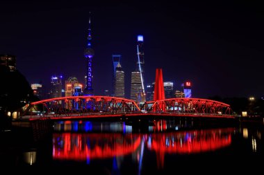 Waibaidu Köprüsü, Çin 'in Bund (Waitan) Şangay' daki ilk çelik köprüsü, Çin.