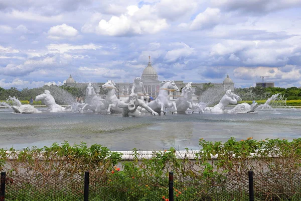 Chimei Müzesi, Wenhua Rd, Rende Bölgesi, Tainan Şehri, Tayvan 'da batı sanatları ve telli enstrüman koleksiyonu sergileri 