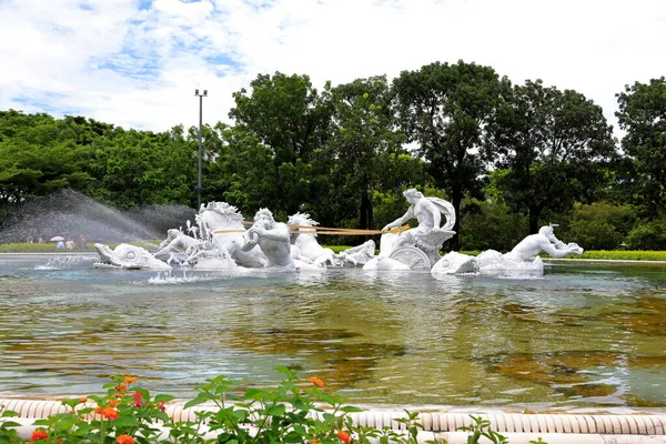Chimei Müzesi, Wenhua Rd, Rende Bölgesi, Tainan Şehri, Tayvan 'da batı sanatları ve telli enstrüman koleksiyonu sergileri 