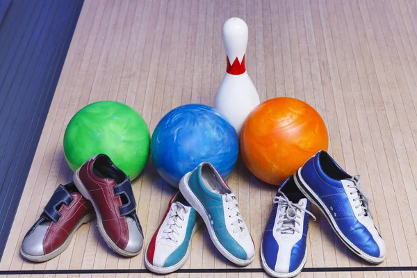 Buty Bowling Szpilki Piłka Gry Kręgle Bowling — Zdjęcie stockowe