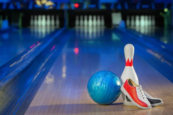 Shoes Bowling Pin Ball Bowling Game — Stock Photo, Image