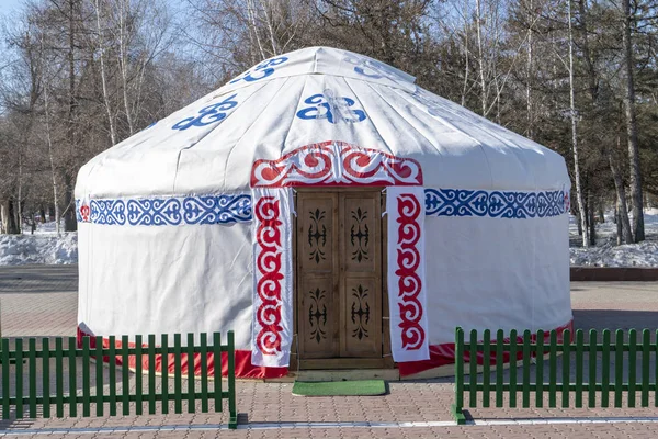 Witte Yurt Huisvesting Van Kazachse Nomadische Stammen — Stockfoto