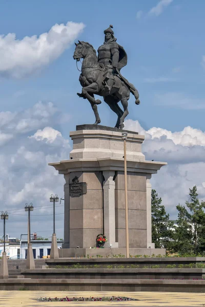 カザフスタン共和国コスタネ 2019年6月12日 カザフスタンの英雄シャクシャク ザニベクの記念碑がカザフスタンのカザフスタンに設置されました — ストック写真