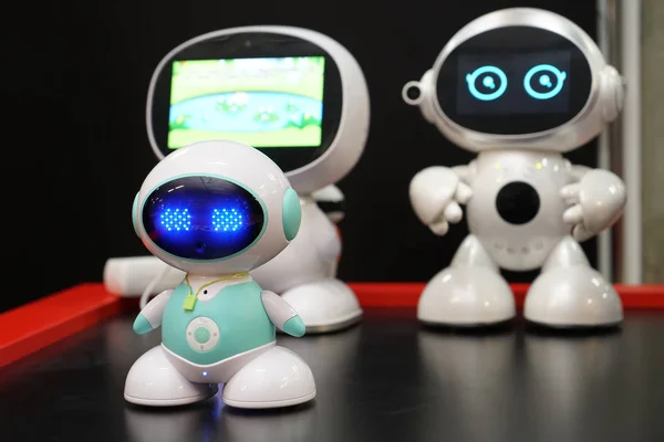 Czelabińsk Federacja Rosyjska Czerwca 2019 Wystawa Robotów Robotów Zabawek Ekranem — Zdjęcie stockowe