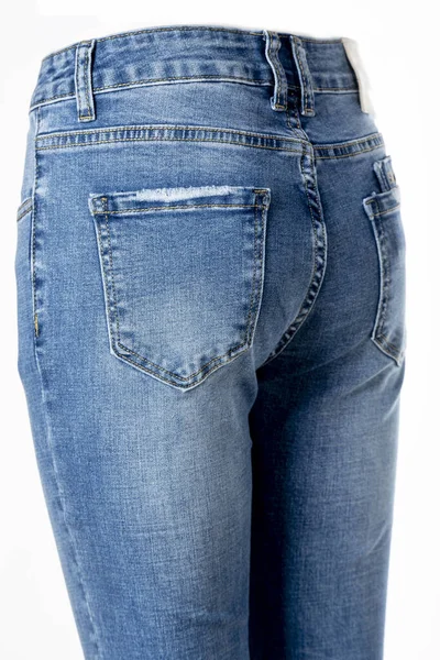 Blaue Jeans Für Frauen Geisterhafte Schaufensterpuppe Auf Weißem Hintergrund — Stockfoto