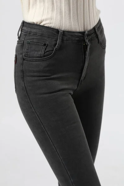 Menina Jeans Mostra Jeans Fundo Branco Close Black Jeans — Fotografia de Stock