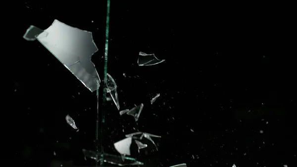 Broken mirror shattered in many pieces — Stock Photo, Image