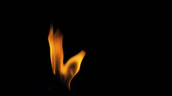 Llamas de fuego sobre fondo negro — Foto de Stock