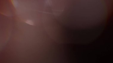 Stüdyoda Siyah Arkaplan Üzerine Gerçek Lens Fişeği Çekimi