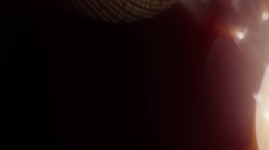 Stüdyoda Siyah Arkaplan Üzerine Gerçek Lens Fişeği Çekimi