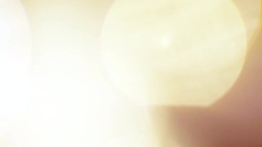 Stüdyoda Siyah Arkaplan Üzerine Gerçek Lens Fişeği Çekimi