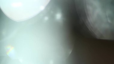 Stüdyoda Siyah Arkaplan Üzerine Gerçek Lens Fişeği Çekimi