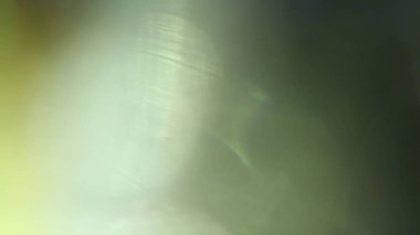 Stüdyoda Siyah Arkaplan Üzerine Gerçek Lens Fişeği Çekimi