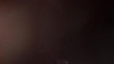 Stüdyoda Siyah Arkaplan Üzerine Gerçek Lens Fişeği Çekimi