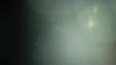 Stüdyoda Siyah Arkaplan Üzerine Gerçek Lens Fişeği Çekimi