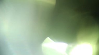 Stüdyoda Siyah Arkaplan Üzerine Gerçek Lens Fişeği Çekimi