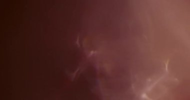 Stüdyoda Siyah Arkaplan Üzerine Gerçek Lens Fişeği Çekimi