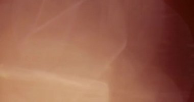 Stüdyoda Siyah Arkaplan Üzerine Gerçek Lens Fişeği Çekimi