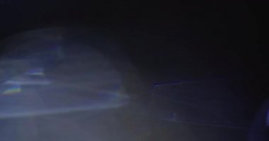 Stüdyoda Siyah Arkaplan Üzerine Gerçek Lens Fişeği Çekimi