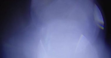 Stüdyoda Siyah Arkaplan Üzerine Gerçek Lens Fişeği Çekimi