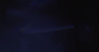 Stüdyoda Siyah Arkaplan Üzerine Gerçek Lens Fişeği Çekimi