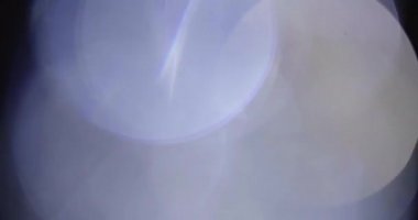 Stüdyoda Siyah Arkaplan Üzerine Gerçek Lens Fişeği Çekimi