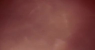 Stüdyoda Siyah Arkaplan Üzerine Gerçek Lens Fişeği Çekimi