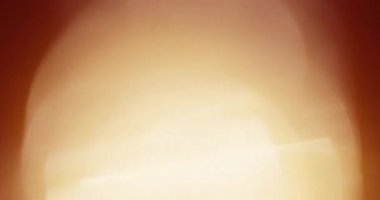 Stüdyoda Siyah Arkaplan Üzerine Gerçek Lens Fişeği Çekimi