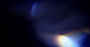 Stüdyoda Siyah Arkaplan Üzerine Gerçek Lens Fişeği Çekimi