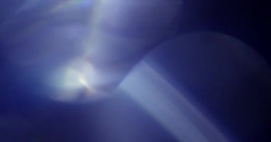 Stüdyoda Siyah Arkaplan Üzerine Gerçek Lens Fişeği Çekimi