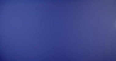 Stüdyoda Siyah Arkaplan Üzerine Gerçek Lens Fişeği Çekimi