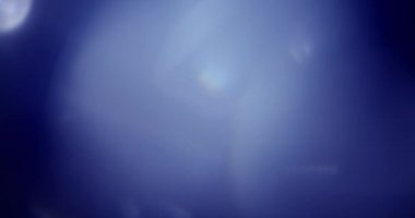 Stüdyoda Siyah Arkaplan Üzerine Gerçek Lens Fişeği Çekimi