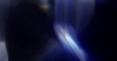 Stüdyoda Siyah Arkaplan Üzerine Gerçek Lens Fişeği Çekimi