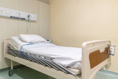 Hastanede yatılı bir oda.