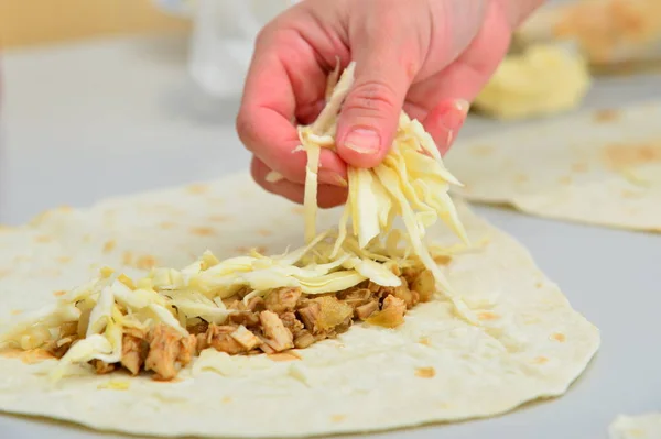 Cooking Turkish Shawarma Home — Stock Photo, Image