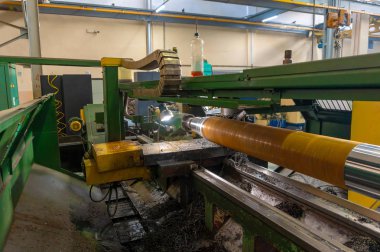 Şaft bir torna, iç geniş açı yakın çekim fotoğraf yapılır.