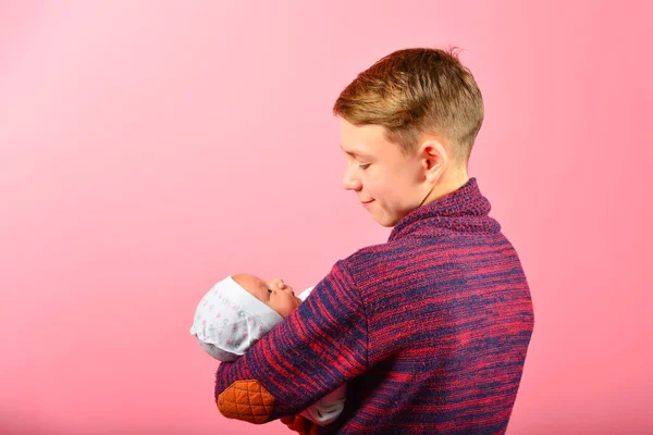 Young Dad Holds Newborn Baby His Arms Studio Pink Background — Stock Photo, Image