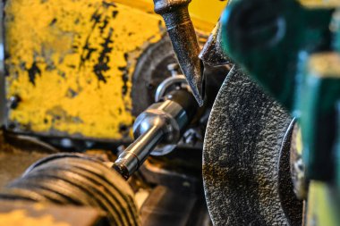 Zımpara taşlama makinesi yakın çekim direksiyonda