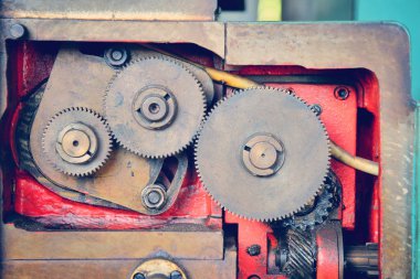 Vites, iletim vites ve tekerlekler. Diş mekanik hareketi.