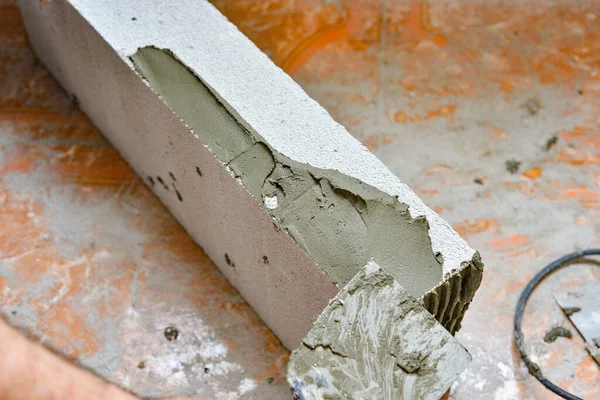 Zaprawa Cementowa Bloku Piankowym Dalszego Murowania — Zdjęcie stockowe