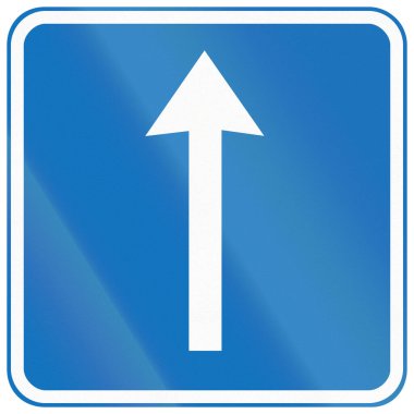 Danimarka yol işareti - dümdüz devam edin.