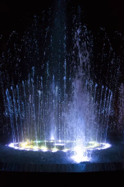 Fontaine musicale. Soirée spectacle . — Photo