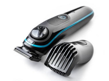 Beyaz arka planda izole edilmiş saç kesicisi. Sakal ve saç makası..