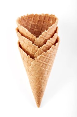 Waffle dondurma külahı beyaz arka planda izole