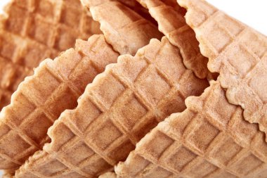 Waffle dondurma külahı beyaz arka planda izole