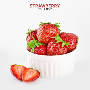 Taze kırmızı çilek beyaz arka plan üzerinde izole. Yaz meyveleri. Sağlıklı beslenme kavramı.