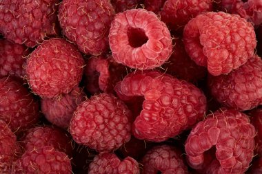 Düz arka plan kırmızı ahududu. Yaz meyveleri. Diyet.